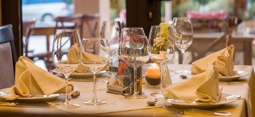 Foto Locale commerciale a Viareggio Centro di 180 m² in vendita