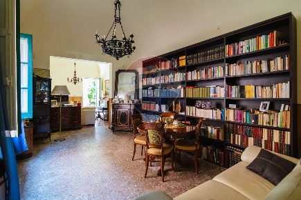 Foto Case semi ndipendenti in Via Firenze, Nicolosi di 170 m² con 6 locali