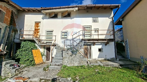 Foto Rustico in Via Porzus, Attimis di 167 m² con 9 locali in vendita