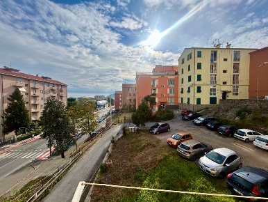 Foto Appartamento in Via Romagnoli, Savona Oltreletimbro, Santa Rita