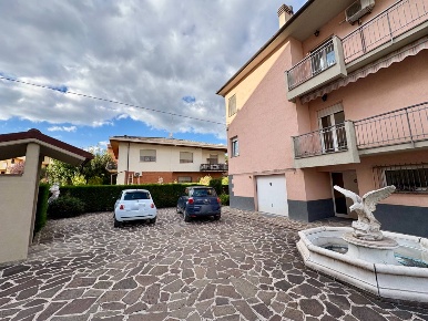 Foto Duplex in VIA MARTIRI DELLA LIBERTà, Fabriano Centro di 164 m²