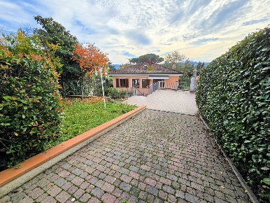 Foto Villa singola a Montopoli in Val d'Arno di 130 m² con 5 locali