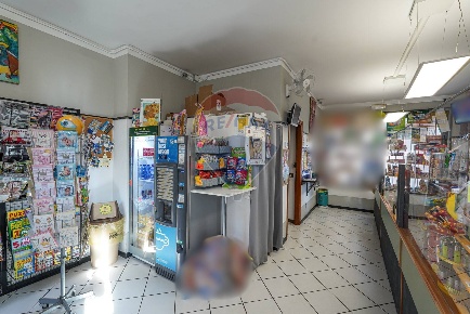 Foto Locale commerciale a Stezzano di 85 m² con 1 locali in vendita