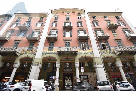 Foto Appartamento in Via Paleocapa, Savona Centro Storico di 250 m²