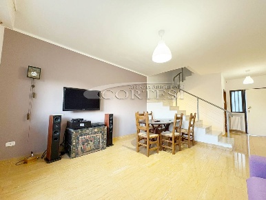 Foto Appartamento a San Costanzo di 115 m² con 9 locali in vendita