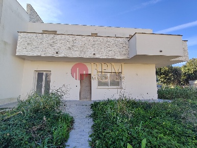 Foto Casa indipendente in Via Fraschetti 23, Livorno di 300 m² con 6 locali