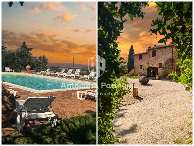 Foto Casale in Via dei Partigiani, Castiglione del Lago Villastrada