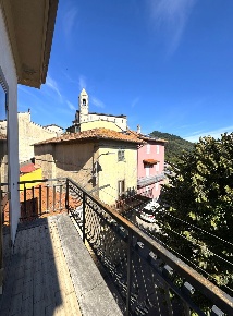 Foto Appartamento in Piazza della Liberta, Vernio Mercatale San Quirico
