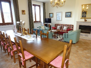 Foto Appartamento a Ostra di 80 m² con 3 locali in affitto