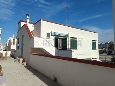 Foto Case semi ndipendenti in Via Udine 172, Gallipoli di 140 m² in vendita