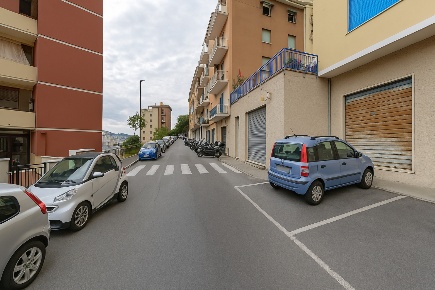 Foto Magazzino in Via Antonio Burlando 56 R, Genova Staglieno di 44 m²