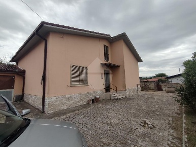 Foto Casa indipendente in VIA DEL CAMPO, Pizzoli Centro di 120 m²