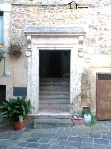 Foto Appartamento a Montopoli di Sabina Bocchignano di 250 m² con 5 locali