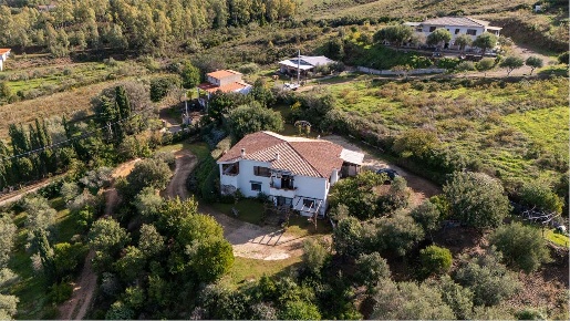 Foto Villa unifamiliare a Siniscola di 250 m² con 8 locali in vendita