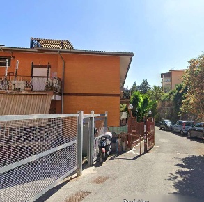 Foto Appartamento in Via dei Bonacolsi 81, Roma Pisana - Bravetta di 101 m²