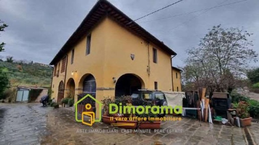 Foto Appartamento in Via dell'Arrigo 6, Scandicci di 104 m² con 4 locali