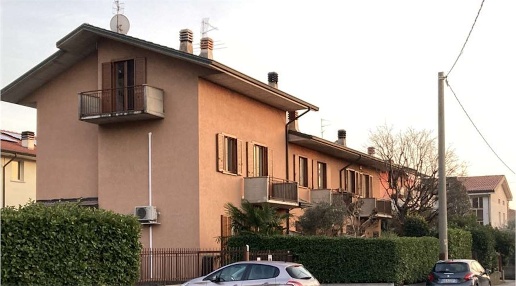 Foto Villa a schiera in Via Alcide De Gasperi, Seriate di 140 m² all'asta