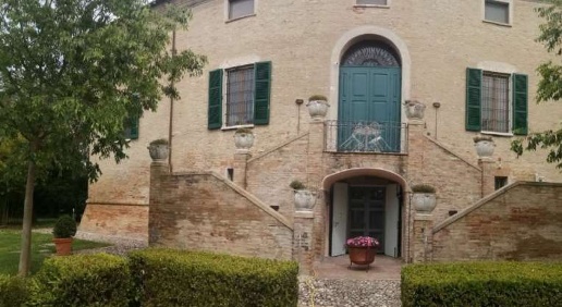 Foto Appartamento in Via Petrosa, Ravenna di 211 m² con 4 locali in vendita