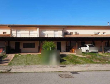 Foto Villa a schiera in Vicolo rive dei cuoi, Fontanafredda di 116 m²
