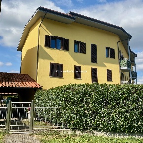 Foto Appartamento a Mornago Crugnola di 170 m² con 5 locali in vendita