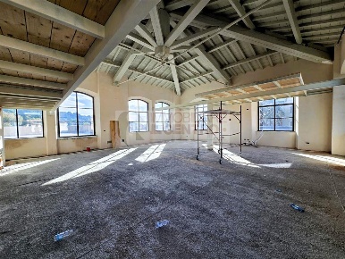 Foto Attico a Sarzana di 241 m² con 4 locali in vendita