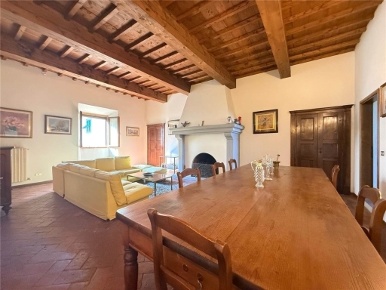 Foto Appartamento in VIA DI TRIOZZI, Scandicci di 240 m² con 7 locali