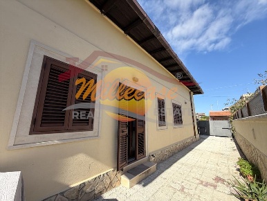 Foto Villa bifamiliare in via aidone, Siracusa Scala Greca - Neapolis