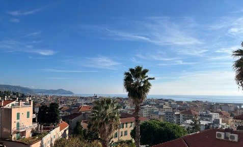 Foto Attico a Chiavari Centro di 157 m² con 5 locali in vendita