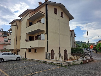 Foto Ufficio in Via Mariano Romiti, Vejano di 39 m² con 2 locali in vendita