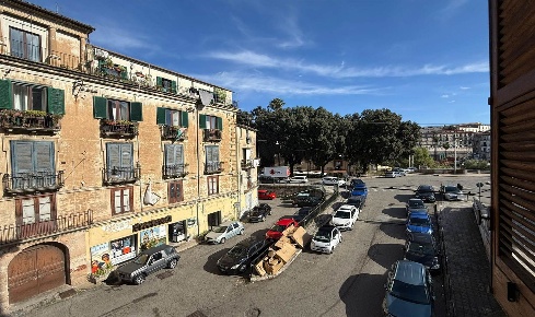 Foto Appartamento a Cosenza Centro Storico di 219 m² con 9 locali