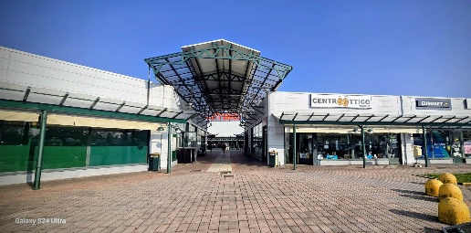 Foto Attività commerciale a Viadana Centro di 140 m² in vendita