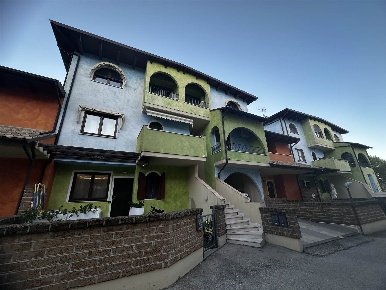 Foto Appartamento in VIA GRASCETA  72, San Salvo di 115 m² con 6 locali