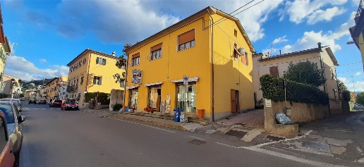 Foto Negozio a Pistoia San Felice di 113 m² con 2 locali in vendita