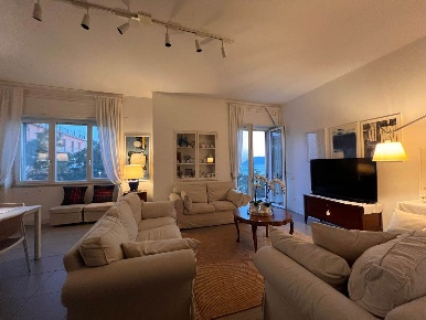 Foto Appartamento a Salerno Torrione di 140 m² con 4 locali in affitto