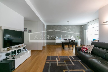 Foto Villa unifamiliare a Mogliano Veneto Centro di 161 m² con 9 locali