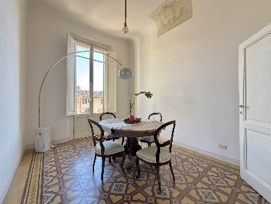 Foto Appartamento a Firenze Porta Romana di 140 m² con 6 locali in vendita