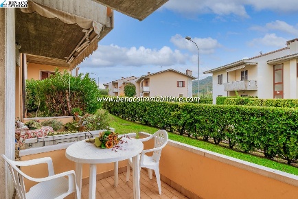 Foto Appartamento in via Risare, Garda di 60 m² con 3 locali in vendita