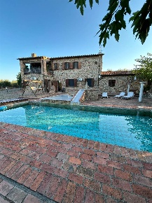 Foto Cessione attività a Roccastrada Ribolla di 430 m² con 13 locali