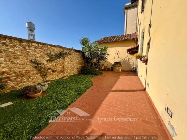 Foto Appartamento in Via Reginaldo Giuliani 207, Firenze Castello di 80 m²
