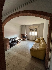 Foto Case semi ndipendenti a Viadana di 180 m² con 7 locali in vendita