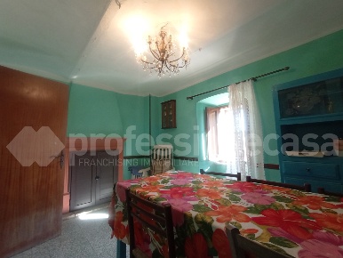 Foto Casa indipendente in Via Nascosa 5, Ateleta di 96 m² con 3 locali