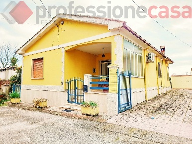 Foto Casa indipendente in Via Casilina 41, Piedimonte San Germano di 90 m²