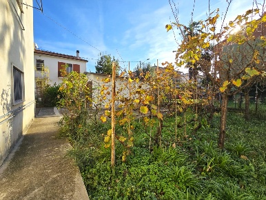 Foto Appartamento in Via Garigliano, Terni in vendita