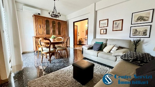 Foto Appartamento a Pisa Marina di Pisa di 108 m² con 5 locali in vendita