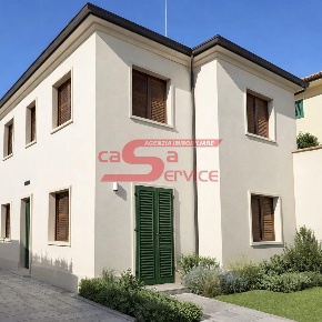 Foto Casa indipendente a Montecatini-Terme di 155 m² con 9 locali