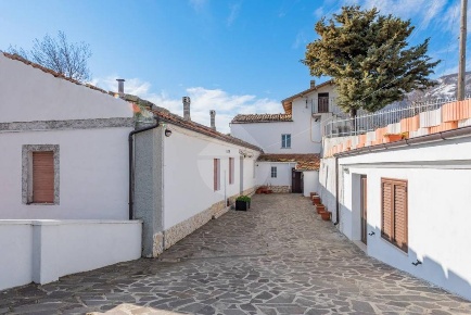 Foto Casa indipendente in CONTRADA CONA, Brittoli di 100 m² con 4 locali