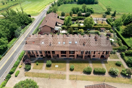 Foto Villa unifamiliare in Cascina Torriggio, Rozzano di 200 m² in vendita
