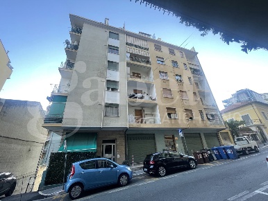 Foto Appartamento in Via Martiri 339, Sanremo Borgo di 48 m² con 2 locali