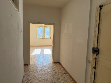Foto Appartamento in Via Appartamento via Guglielmi 17, Terni di 110 m²