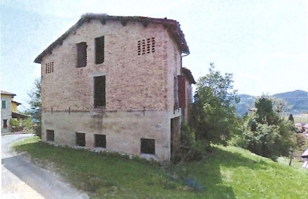 Foto Case indipendenti in Via Cortevedola, Viano Regnano di 310 m² all'asta